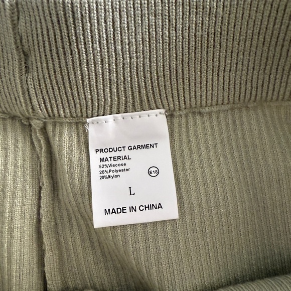 Green Ribbed Loungewear Set - Picture 4 of 7